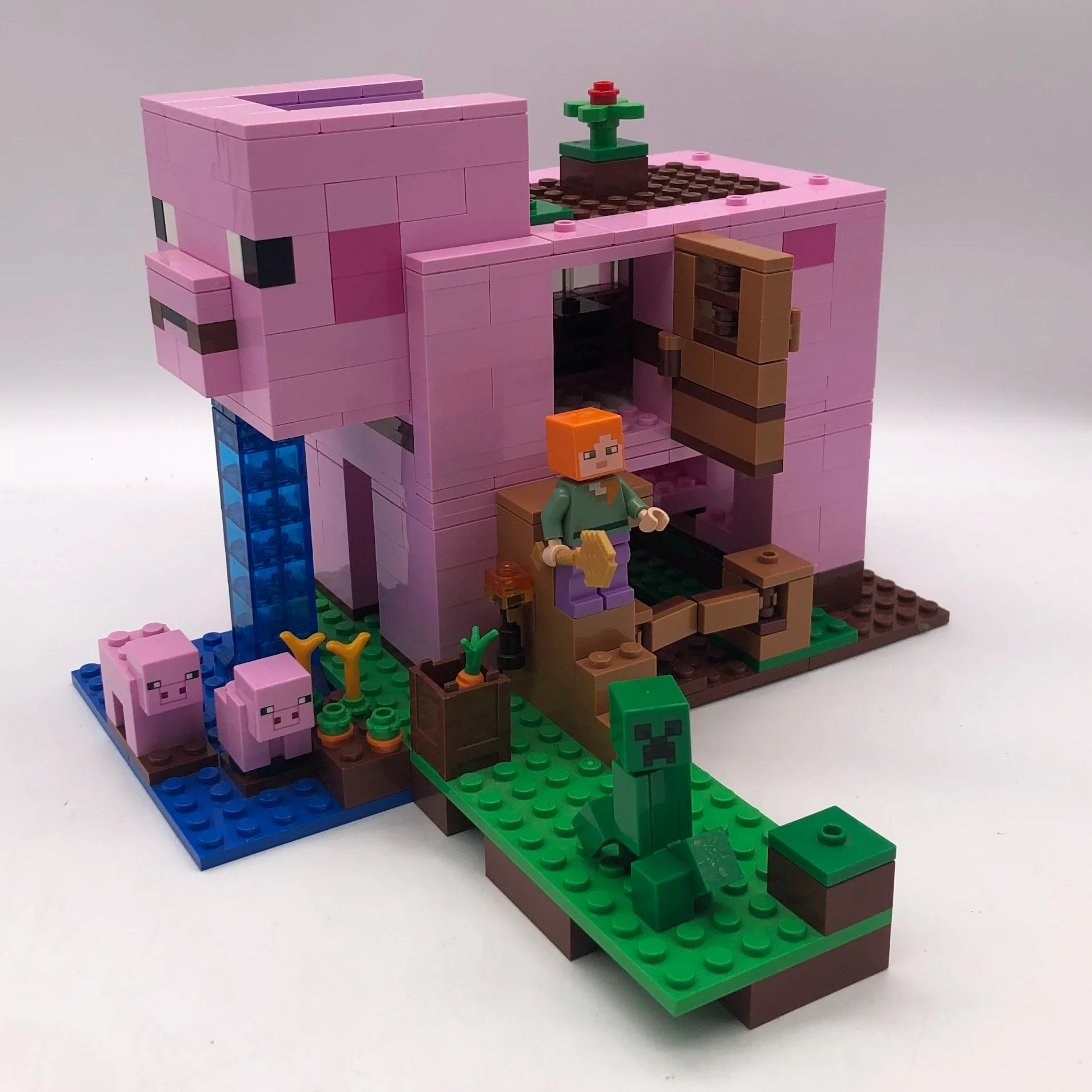 The Pig House 21170 - Used LEGO Minecraft Set