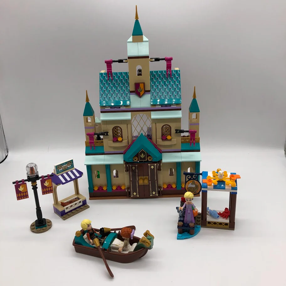 41167 Arendelle Castle [USED]