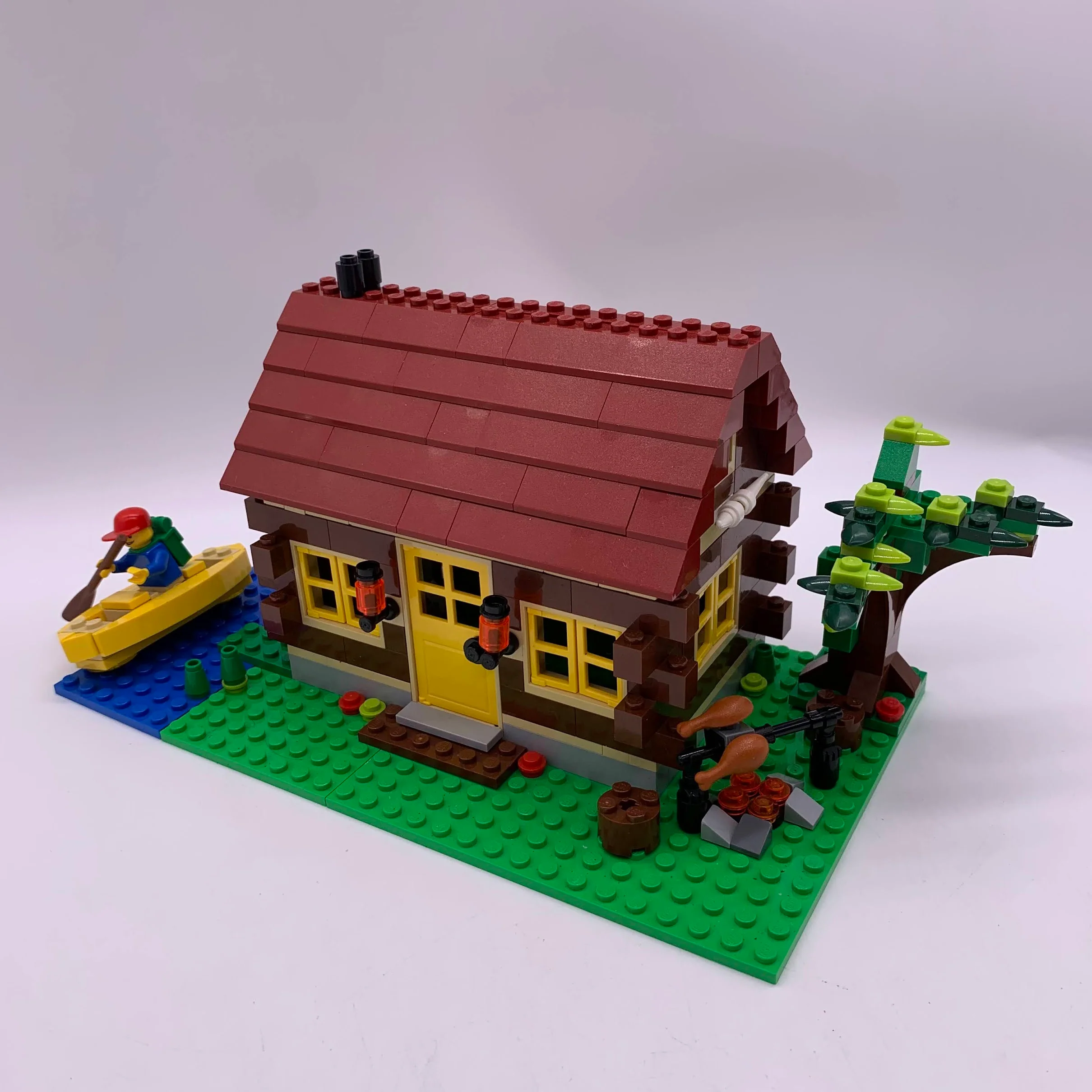 5766 Log Cabin [USED]