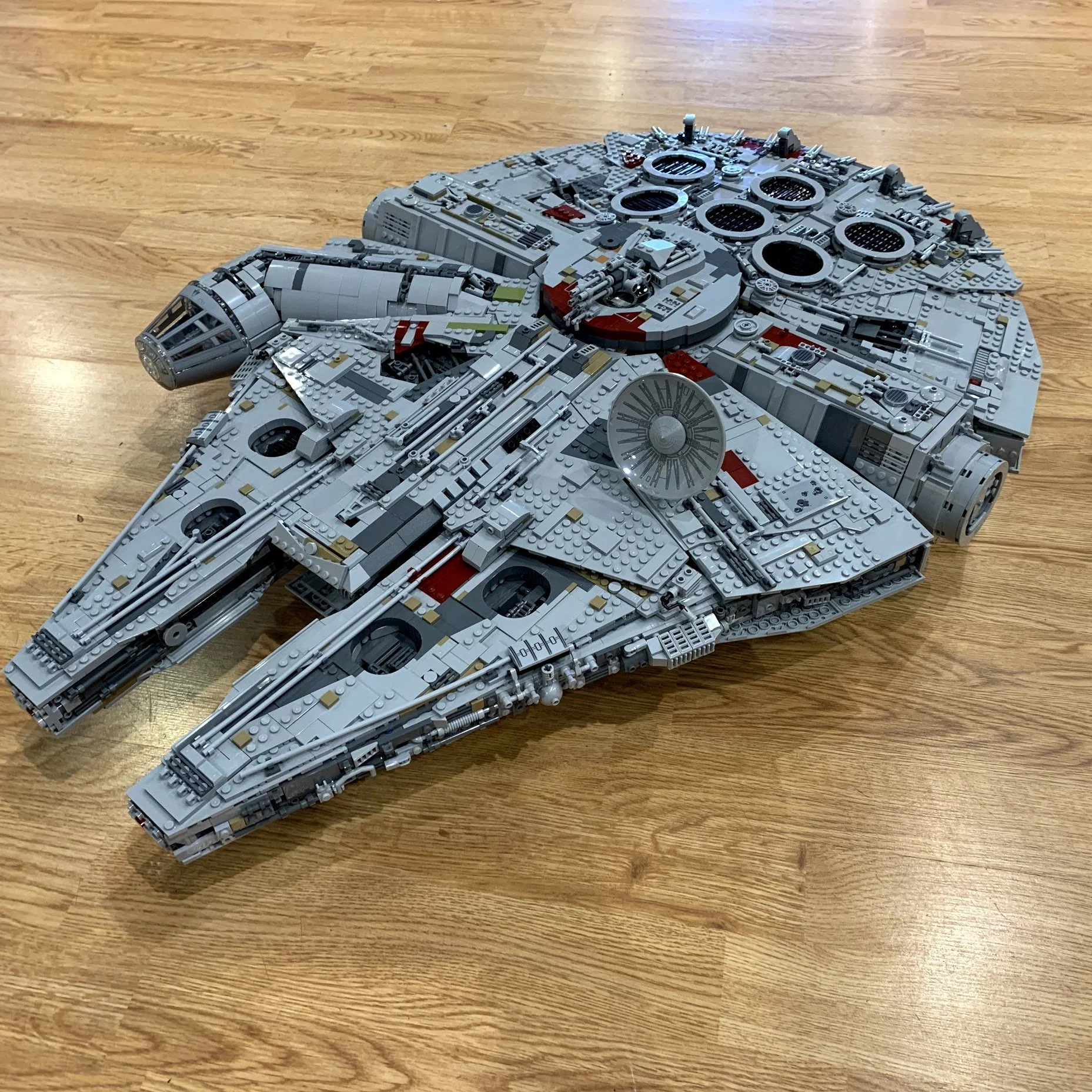 75192 Millennium Falcon - UCS [USED]