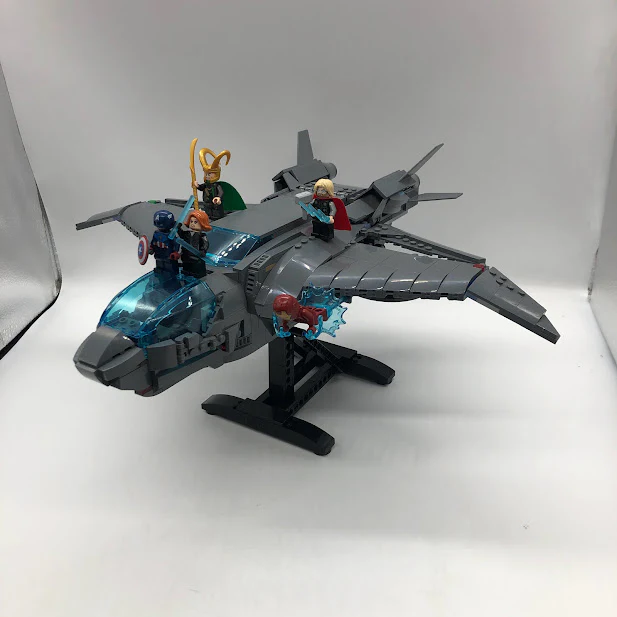 76248 The Avengers Quinjet [USED]
