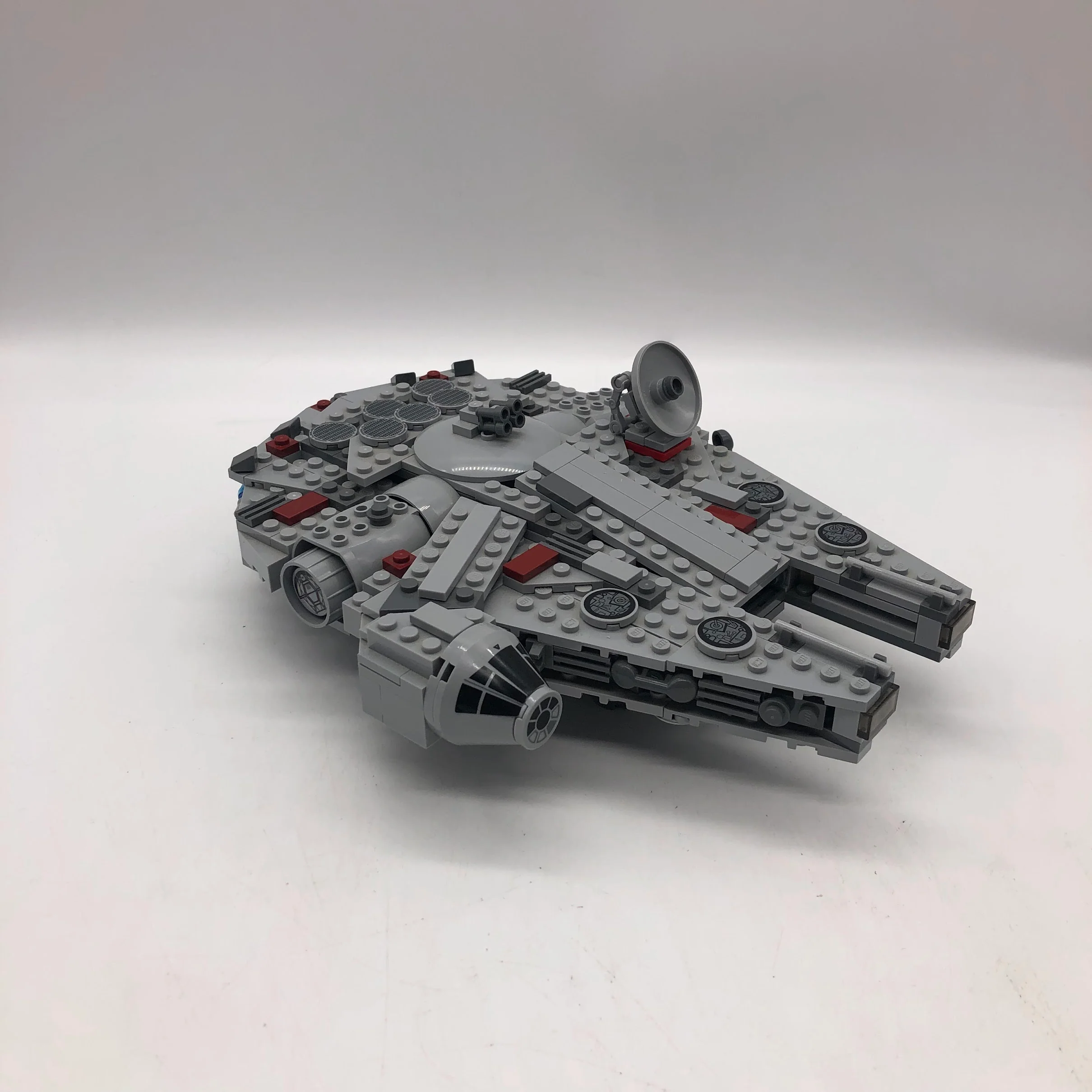 7778 Midi-Scale Millennium Falcon [USED]