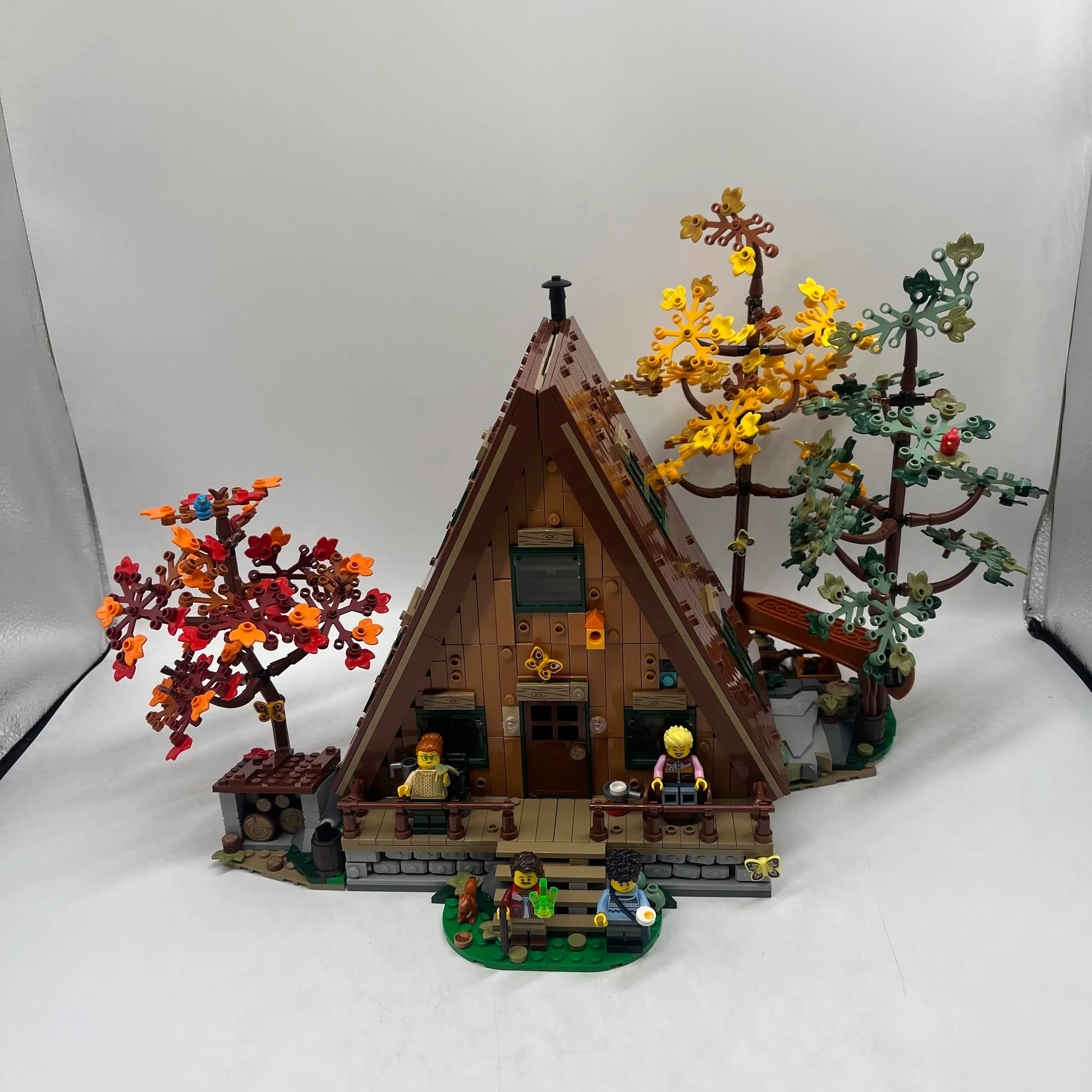 A-Frame Cabin 21338 - Used LEGO Icons Set